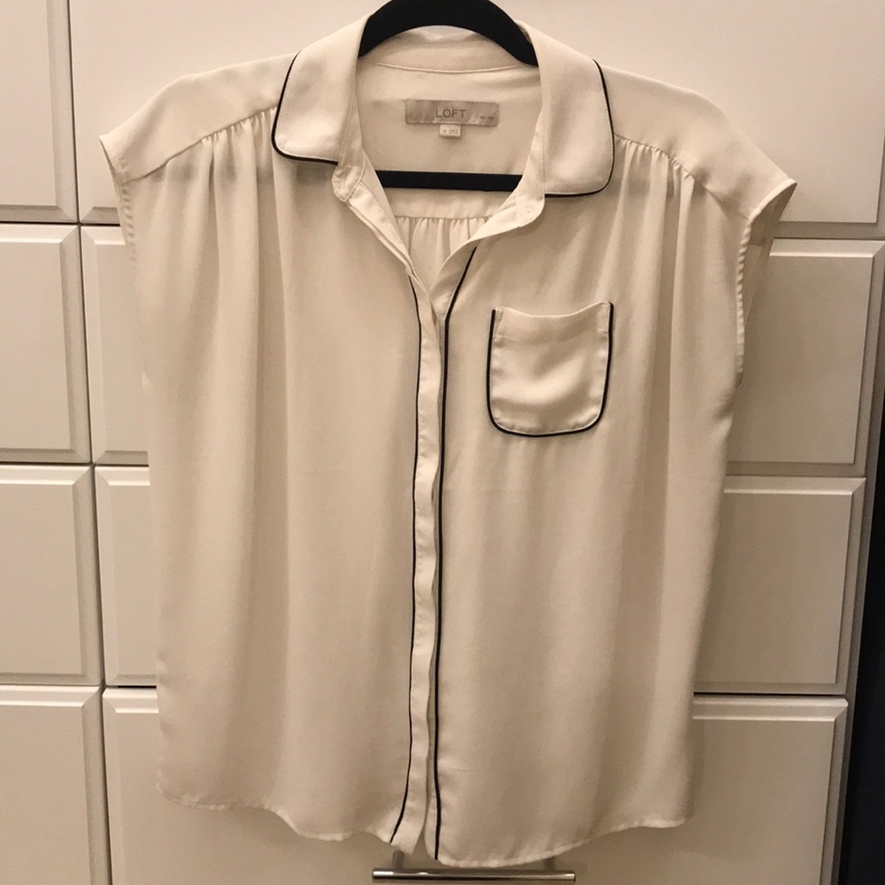 LOFT petite sleeveless button-up off-white blouse
